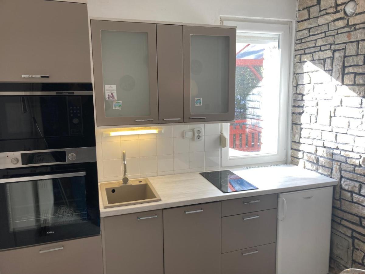 Siraly Apartman บาลาตอนฟุซเฟอ ภายนอก รูปภาพ